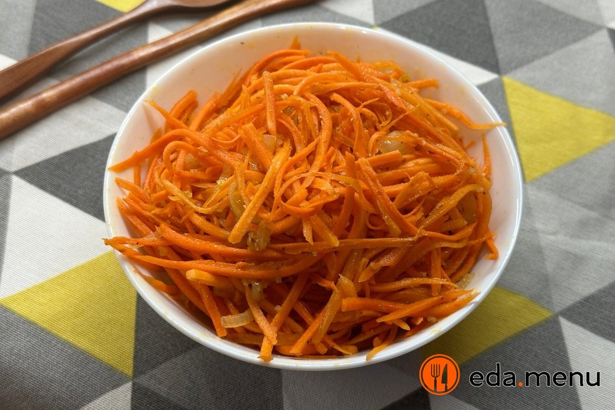 Морковь по-корейски с луком в домашних условиях